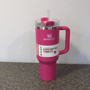 NEW! 💗💗 Stanley Cosmo PINK Valentine’s Day - Target Limited Edition 40oz